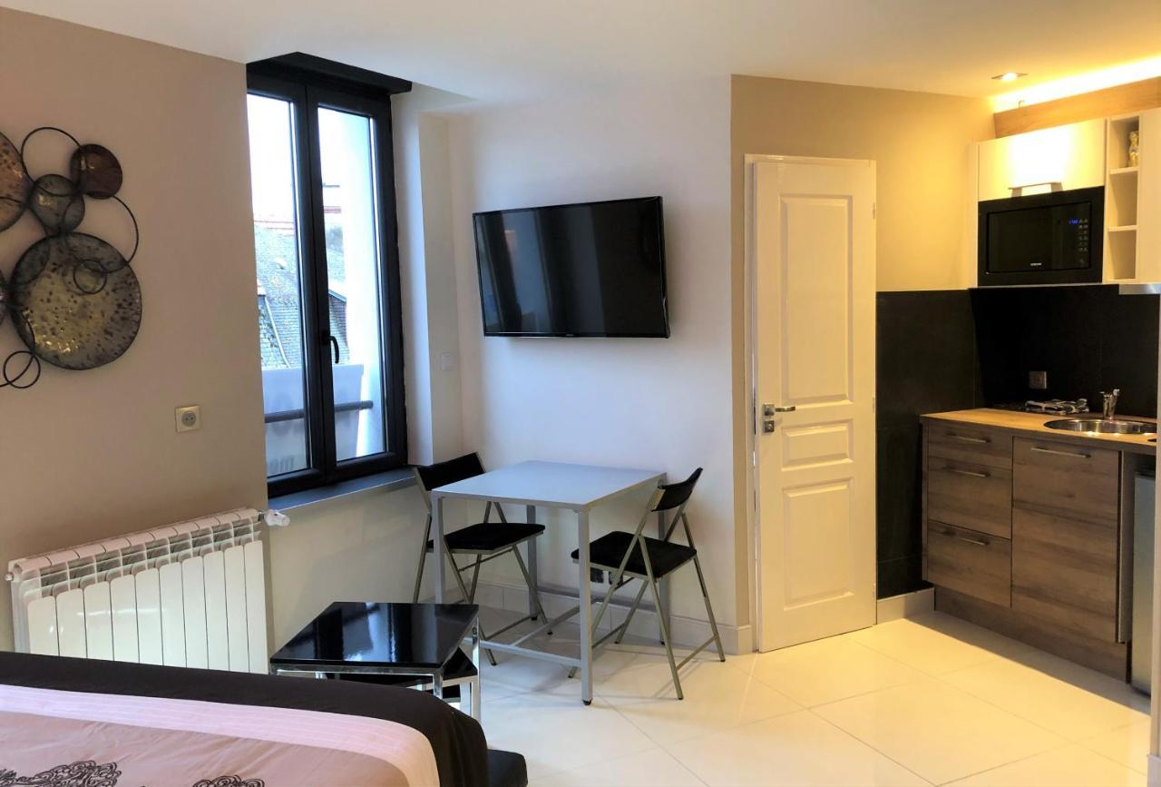 Residence Les Rives Du Cher Монлюсон Экстерьер фото